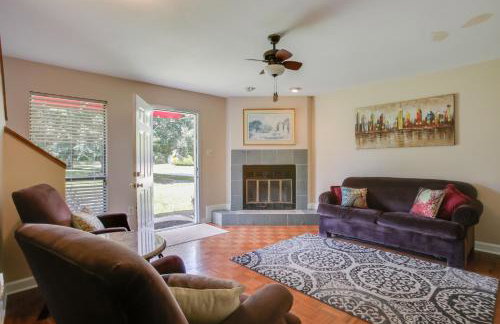 Baton Rouge Townhome with Pool Access - 7 Mi to LSU! - Foto 1