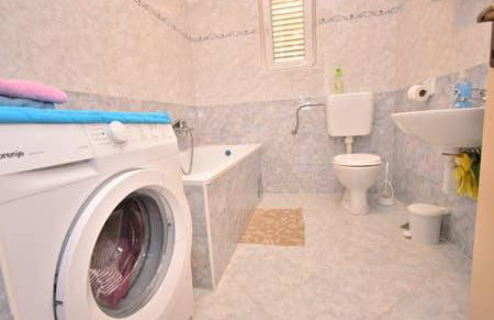 Holiday home Dinko - Photo 37