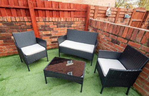 Contractor Friendly 4 Bedroom House in Hemsworth with 6 Beds and Garden - Foto 7