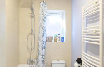 Amanah Properties - Contemporary 2-Bed Apartment Close to Abbey Road, Central London Zone 2 - Foto 14