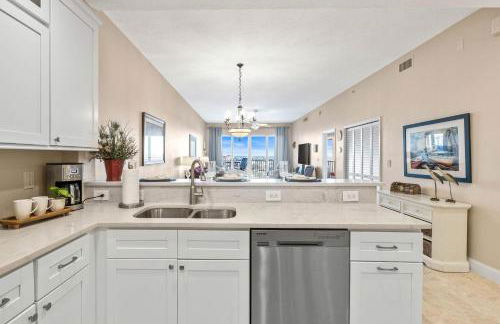 Waterfront Breeze Condo - Photo 8