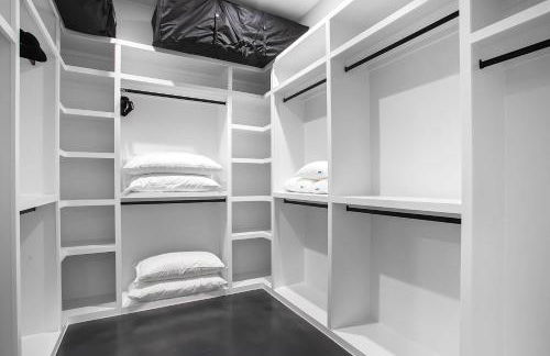 Full Duplex ATX Modern Creekside Retreat 2 Pools - Foto 50