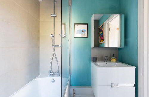 Charming Cottage surrounded by Idyllic garden in peaceful location in central Charlbury - Foto 14