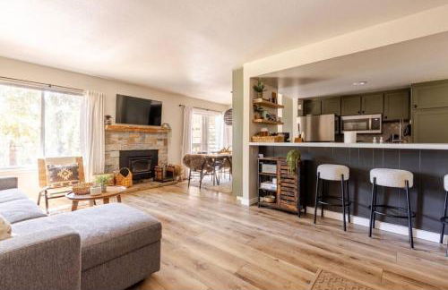 Seasons Four 165 - Photo 4