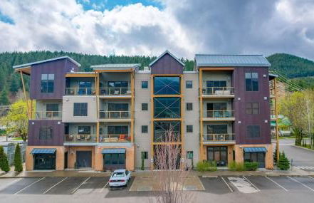 Large Studio Condo with Full Kitchen, Ski, Bike, Beautiful Balcony Views Hottub Fireplace - Foto 9