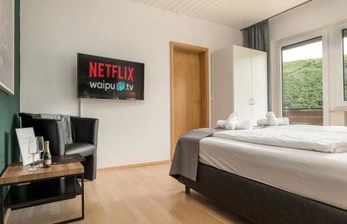 Elbling Appartement for 4 People - Billiards - 2 Bedrooms - 2 Bathrooms - Balcony with Mosel View - Parking - Wine Barrel Bar - Fully Equipped Kitchen - Netflix - WaipuTV - 3 km from Cochem - Foto 31