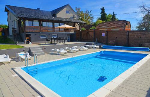 Natura Lux Holiday House with Pool and Jacuzzi - Foto 39