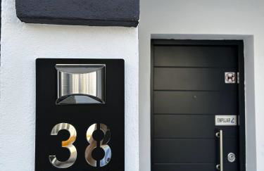 Nuevos Apartamentos Leon38 Parking privado gratis - Photo 1