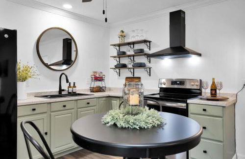 Charming Cottage on 7 acres with Pond - Foto 7