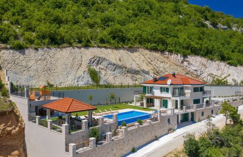 Luxury villa with a swimming pool Studenci, Zagora - 18483 - Foto 1