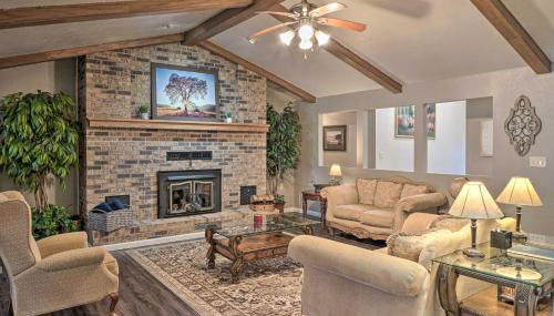 Waterfront Hollister Retreat with Dock and Game Room! - Foto 5