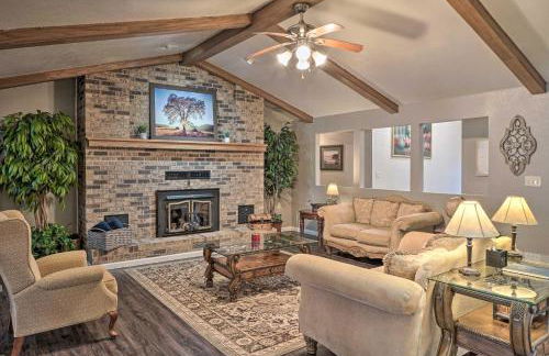 Waterfront Hollister Retreat with Dock and Game Room! - Foto 5