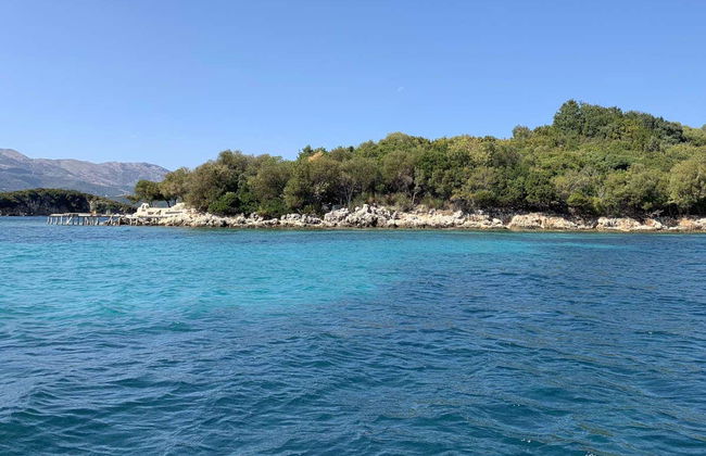 Tour in Sarandë - Photo 1