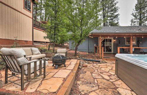 Hot Tub and Patio Pet-Friendly Cabin in Munds Park! - Foto 26