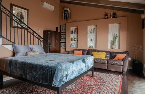 Stunning Home & Spectacular View - Photo 6