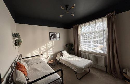 Beautiful large family home 5 bedrooms,3 bathrooms - Foto 30