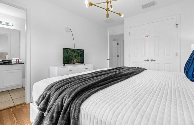 3 Bed/2.5 Bath Perfect Family Home Bunk Beds 3 Bedroom Townhouse by RedAwning - Foto 4