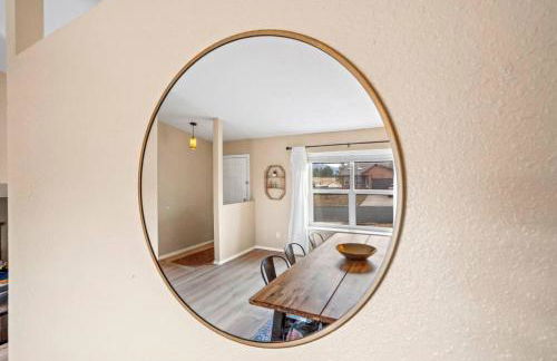 Beautiful Mountain Views Close to Hiking Trails - Foto 19