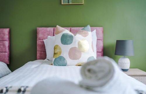 R&R - Modern Townhouse near Etihad & City Centre (5 Bedrooms, Free Parking) - Foto 79