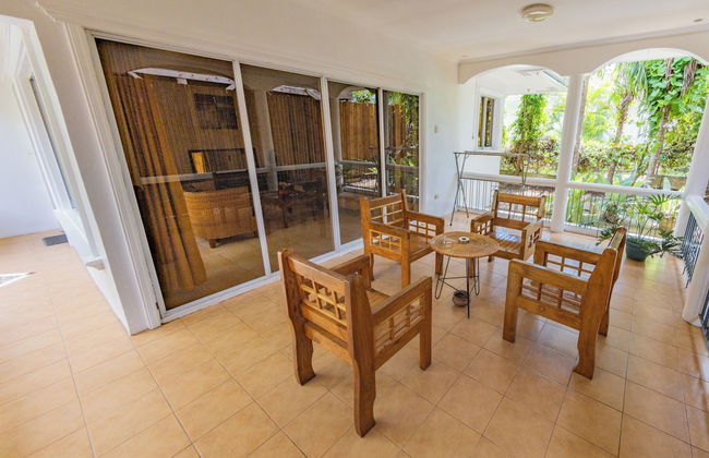 Palms Cove Resort - Photo 32