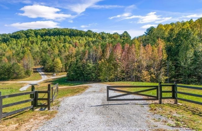 Ruby's Retreat - 2 Bedrooms, 1.5 Baths, Sleeps 8 by RedAwning - Foto 12