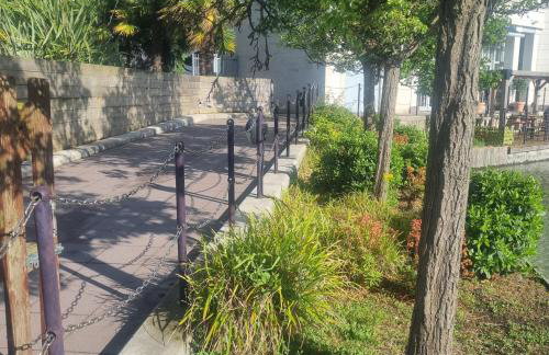 Sittingbourne Lodge, free car park - 4 Cars - Photo 39