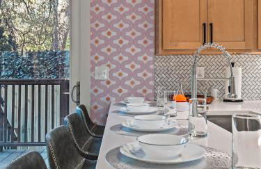 Cleveland Escape - Hot Tub - Karaoke Machine - Sleeps 12 - Foto 42