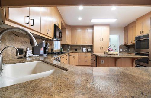 Spacious 4BR Spanish Villa In Hancock Park - Foto 18