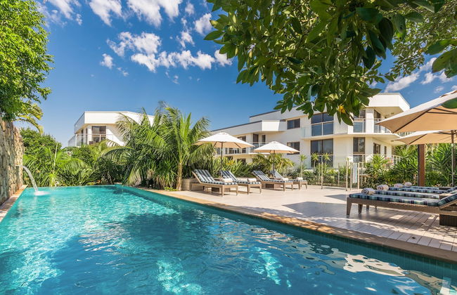 Bayview Beachfront Apartments, in town right on the beach - Foto 59