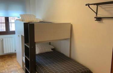 Piso 3 habitaciones, centro de Colombres hasta 8 personas - Foto 2