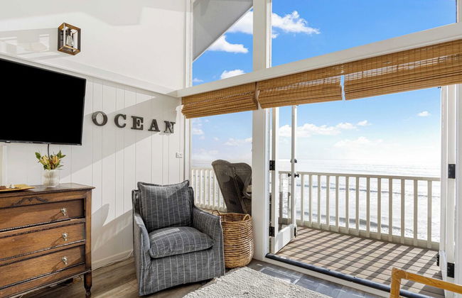 Unbeatable Beachfront Bliss w/ Ocean Views, Luxe Interiors & Patio Beach Road - Foto 23