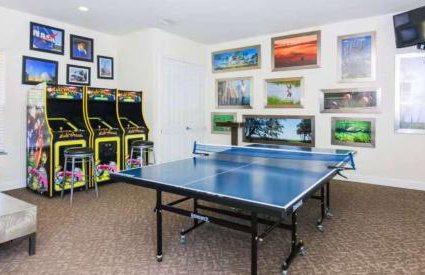Stunning Townhome with Private Pool & Games Room - Foto 38