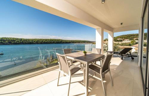 Villa Veronica with pool first line at sea - Foto 28