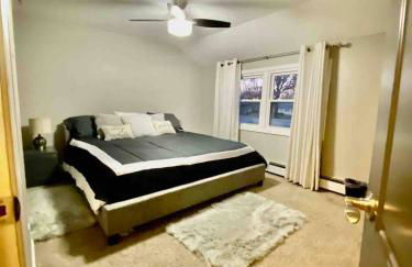 [4-BR/Sleeps 12] Family & Friends Home in Indiana - Foto 21