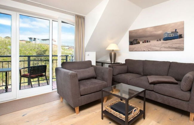 Nice Holiday Home With Terrace - Foto 9