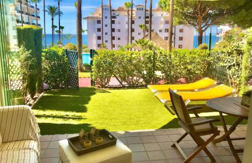 MI CAPRICHO, Beachfront, Grownfloor, Private Garden & Terrace - Photo 1