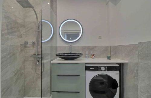 Accès direct Promenade Des Anglais - Negresco - Foto 10