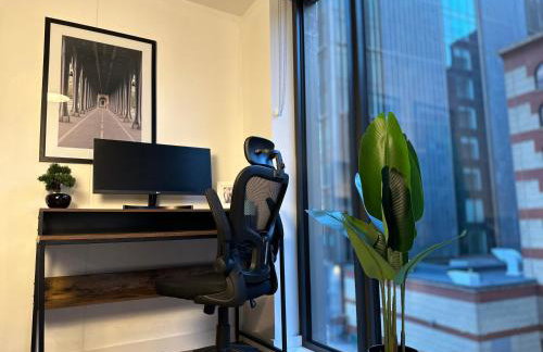 Cozy City Centre Apartment with Free Gym and Free Coffee - Photo 65