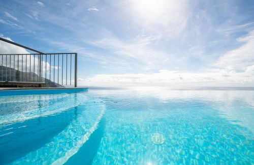 Marina View Apartment - Pool & stunning ocean view - Photo 4