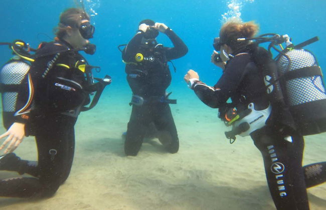 Puerto del Carmen Beginners Scuba Diving Lesson - Foto 6