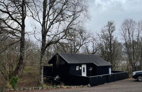Belle 2 bedroom log cabin with hot tub, forest and loch - Foto 36