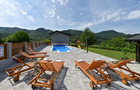 3 Bedroom Amazing Home In Lepoglava - Foto 2