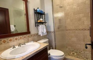 Luxury Townhome w/ Views, Private Jacuzzi & Garage - Foto 12