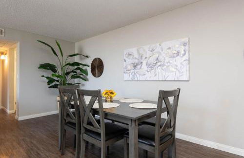 Chic Hollywood Retreat 2Bed Rooftop Pool with Iconic Views - Foto 19