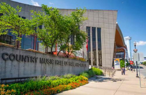 Walk to Vanderbilt and Belmont with Garage and Rooftop Deck - Foto 68