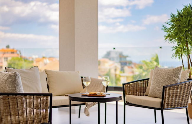 Sanders Eduardovich Limassol - Foto 29