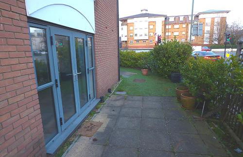 Flat 20 min to Central London and Garden & Parking - Foto 21