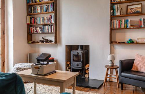 Stylish and Central Cottage Home in Montpelier - Foto 10