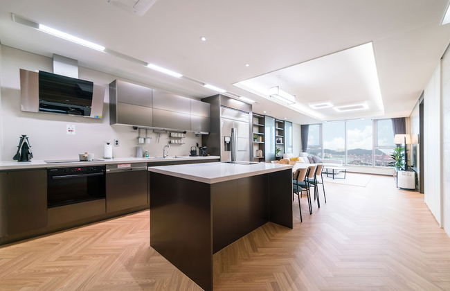 Le collective Busan station - Foto 36