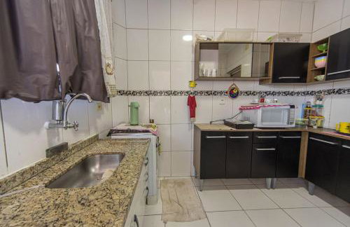 Apto 2 Quarto com Ar Condicionado em Vila Mathias - Foto 11